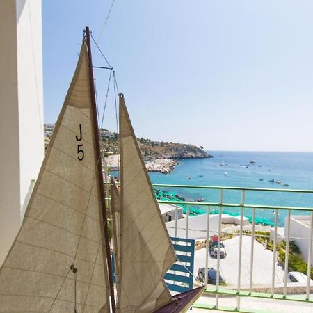 Apartamento Balcone Sul Mare Di Castro Castro  Exterior foto